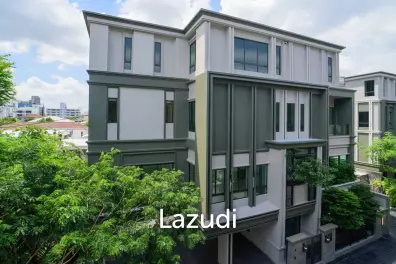Luxury Lavista Prestige Villa in Ekkamai