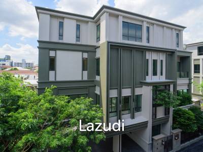 Luxury Lavista Prestige Villa in Ekkamai