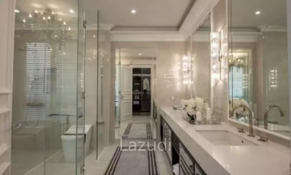 Luxury Lavista Prestige Villa in Ekkamai