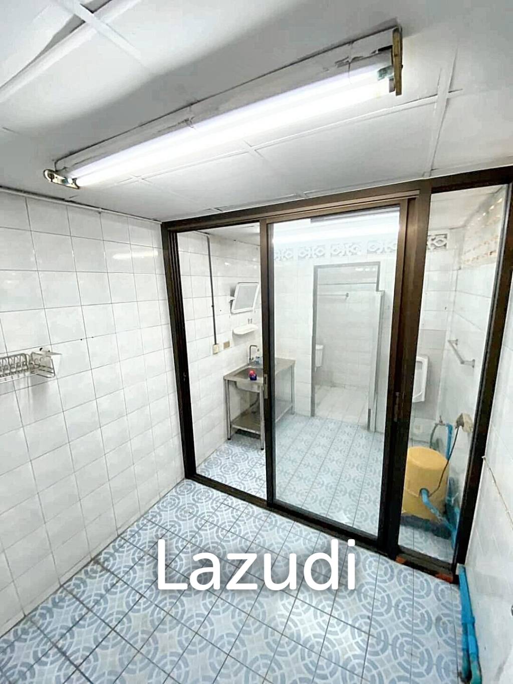 Shophouse for rent in Samphanthawong.