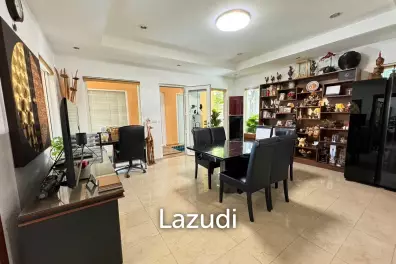 4 Beds 5 Baths 450 SQ.M. Siam Royal View
