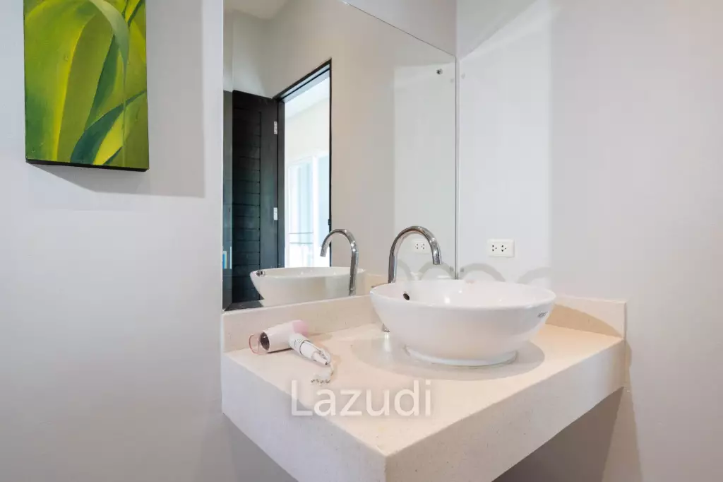 Luxurious 3-Bedroom Villa in Rawai, Phuket