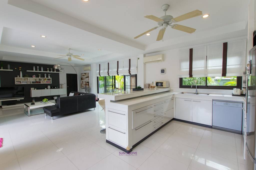 Premium Investment Villa in Rawai, Phuket