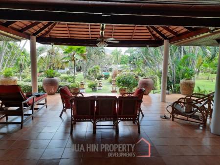 Khao Tao: Resort with sense of freedom on a large piece of land