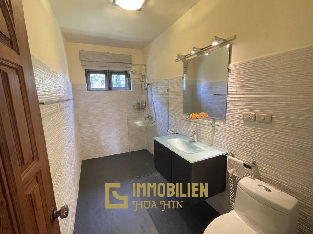 9,460 metro cuadrado 9 ` 8 Baño Villa de Venta