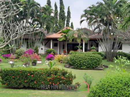 Khao Tao: Resort with sense of freedom on a large piece of land