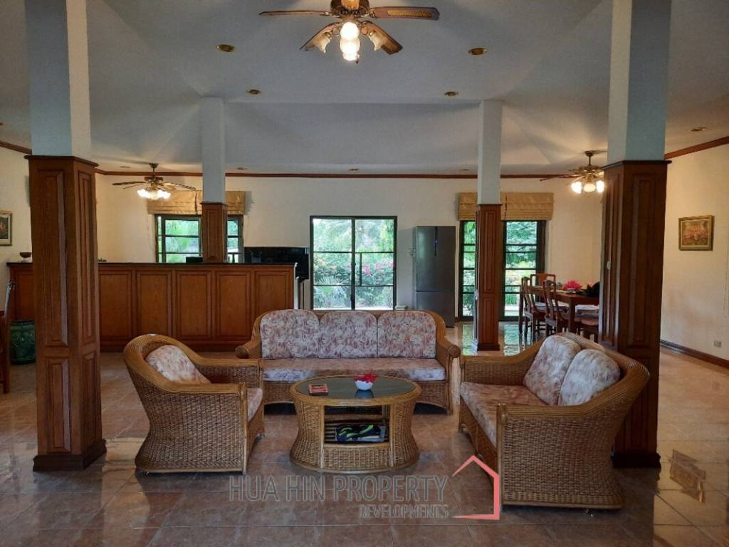 Khao Tao: Resort with sense of freedom on a large piece of land