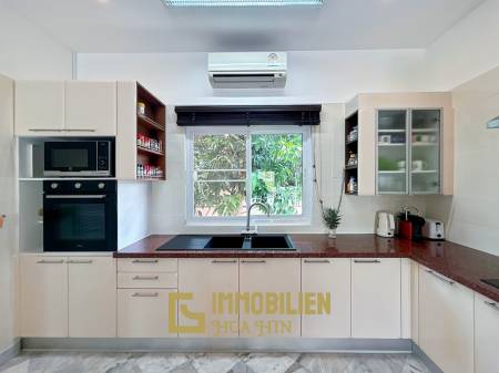 Hua Hin Palm Village : 3 Bed 2 Bath On 612 SQM Land Plot