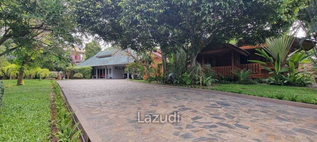 8 Beds 9 Baths  Tropical Garden Villa in Huay Yai