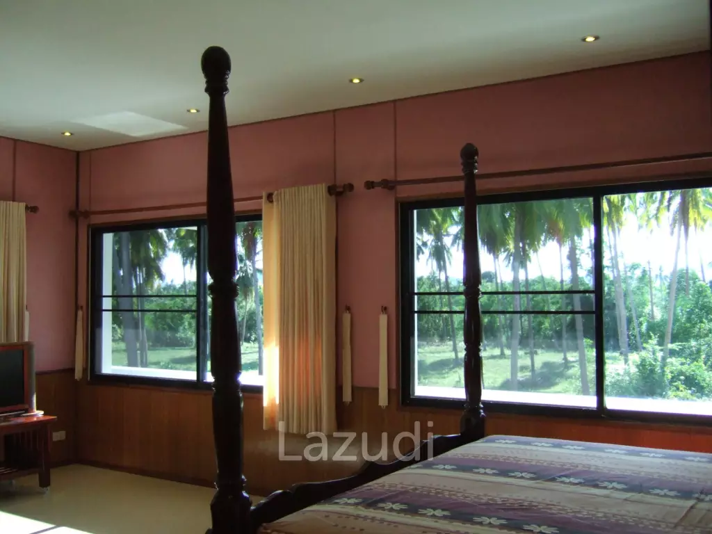 Thongsai waterfront Palace 5 Bed at Bang Saphan