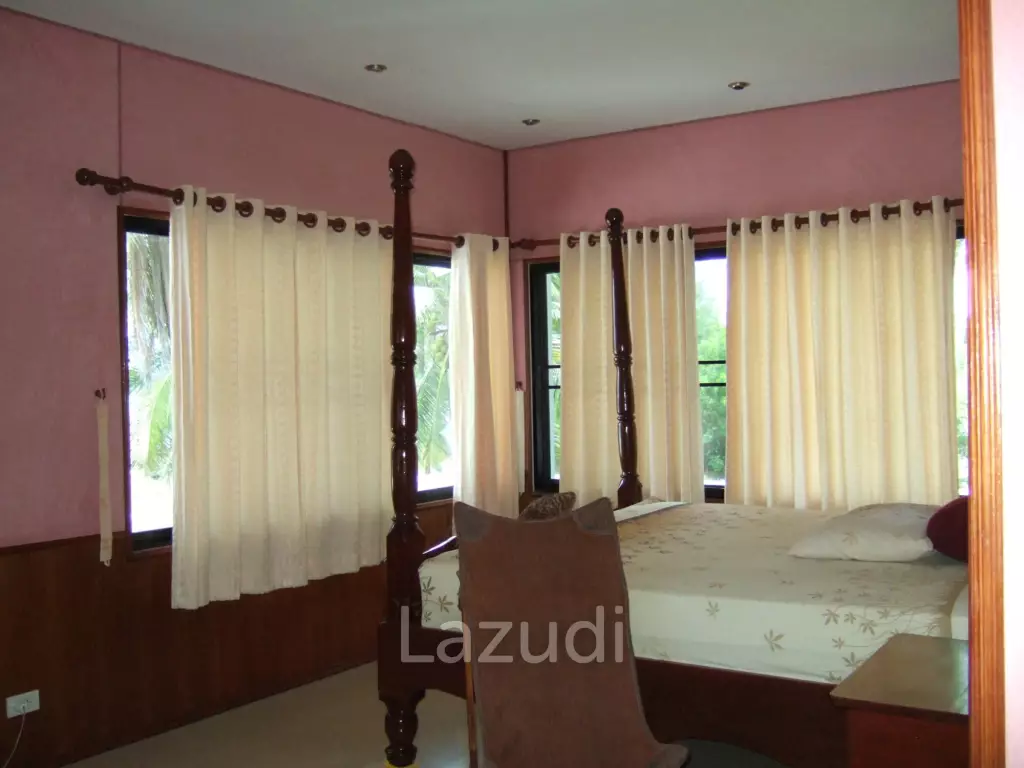Thongsai waterfront Palace 5 Bed at Bang Saphan