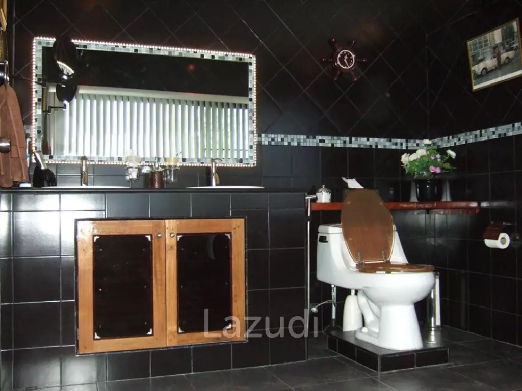 Thongsai waterfront Palace 5 Bed at Bang Saphan