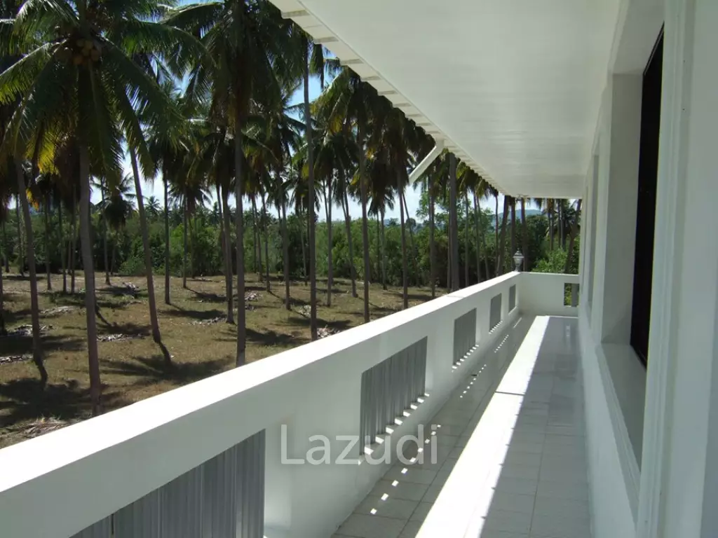 Thongsai waterfront Palace 5 Bed at Bang Saphan