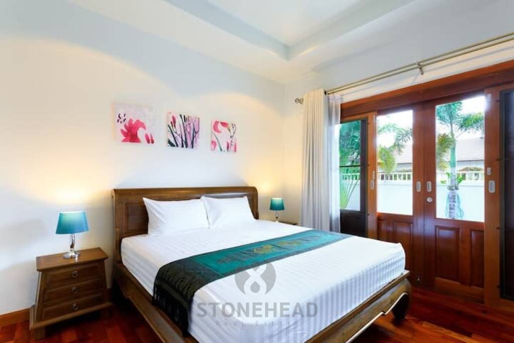 Luxurious 4-Bedroom Villa in Hua Hin Hillside Hamlet