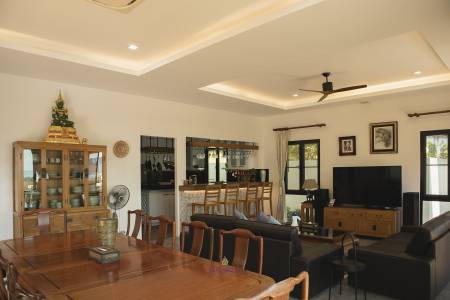 4 BEDROOM SEA VIEW HILLSIDE VILLA | RAWAI