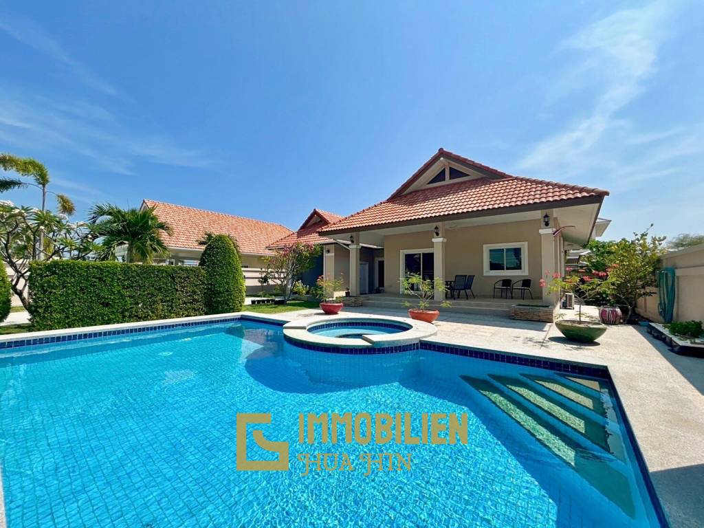 Hua Hin Palm Village : 3 Bed 2 Bath On 596 SQM Land Plot