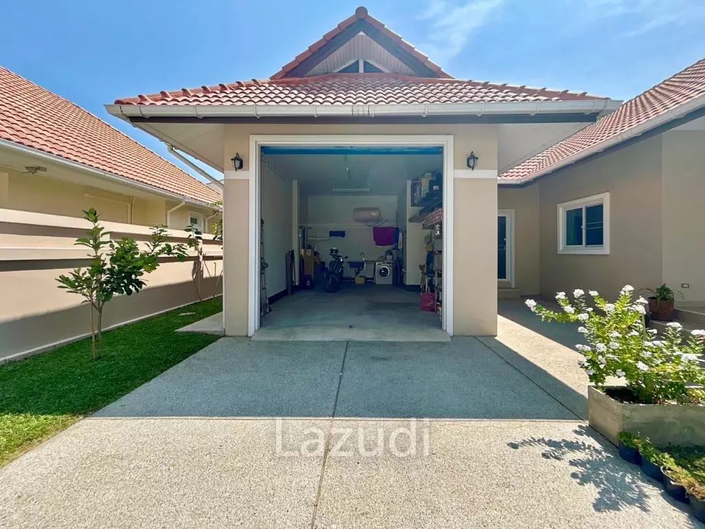 Hua Hin Palm Village : 3 Bed 2 Bath On 596 SQM Land Plot