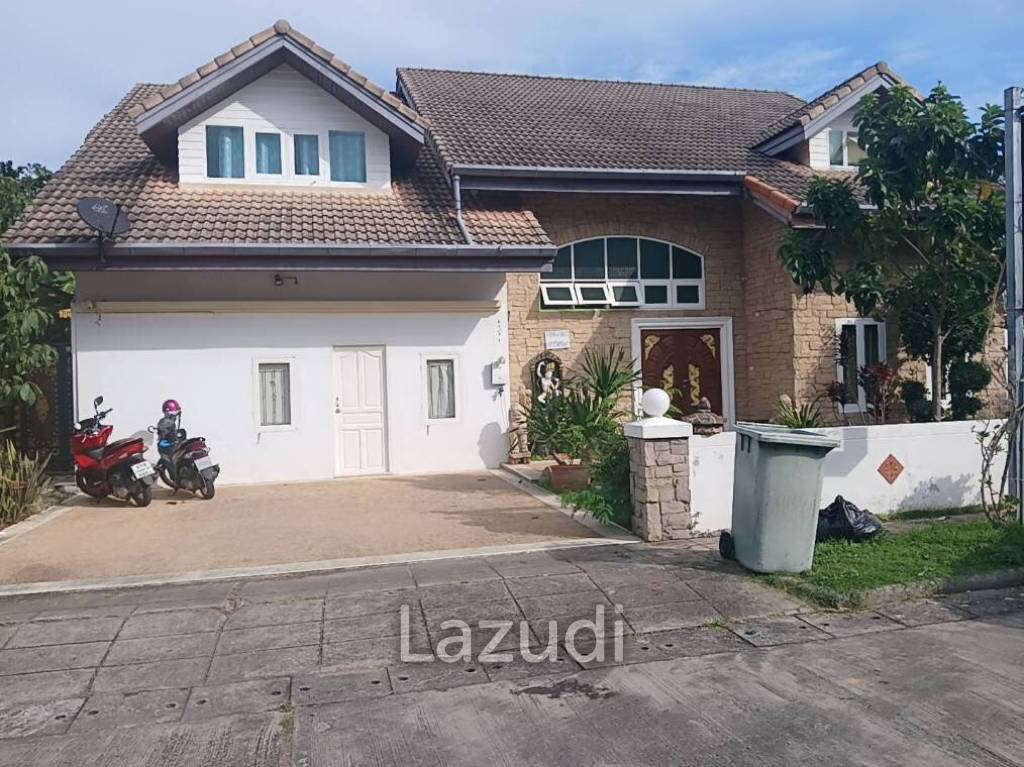 Elegant Detached 4 Bedroom Home: Chalong