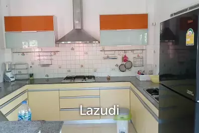 Elegant Detached 4 Bedroom Home: Chalong