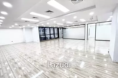 Luxurious Office Space in Phayathai Plaza, Bangkok
