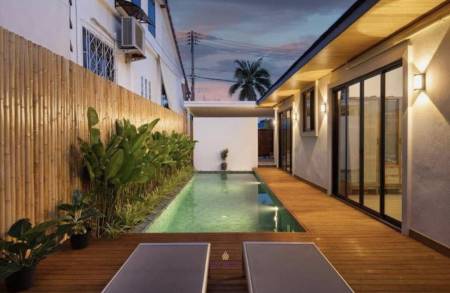 Beautiful newly built 2 bedroom Balinese style pool villa near Rawai Beach