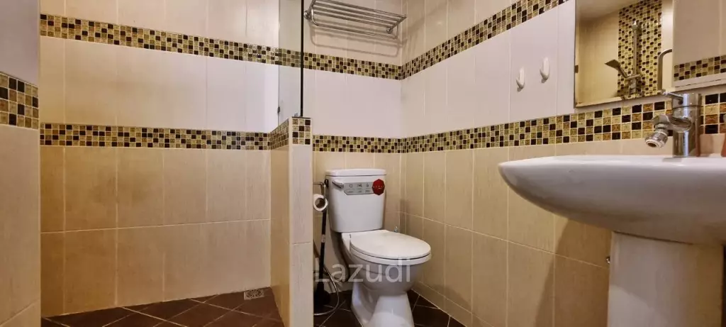 2 Bedrooms 2 Bathrooms 104 SQ.M. Pattaya Tower