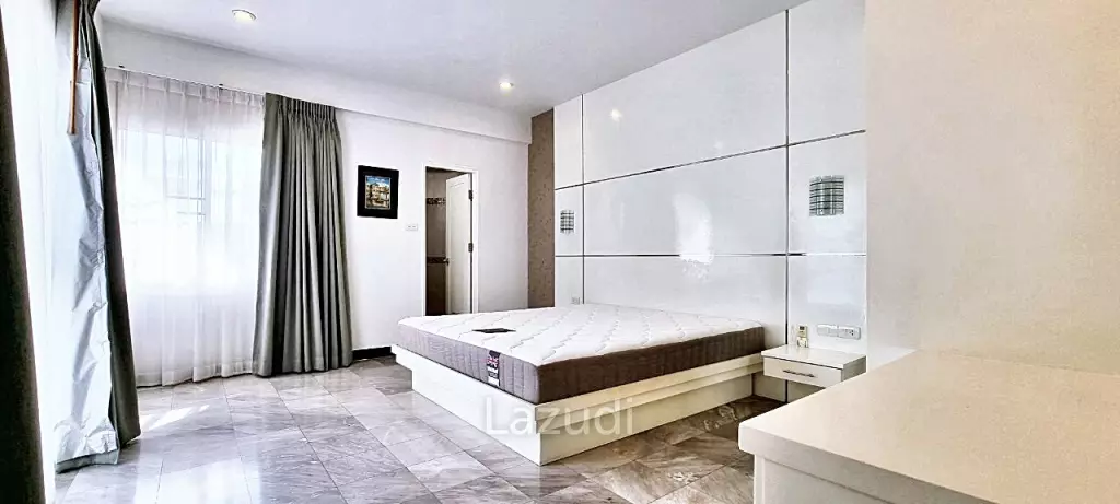 2 Bedrooms 2 Bathrooms 104 SQ.M. Pattaya Tower