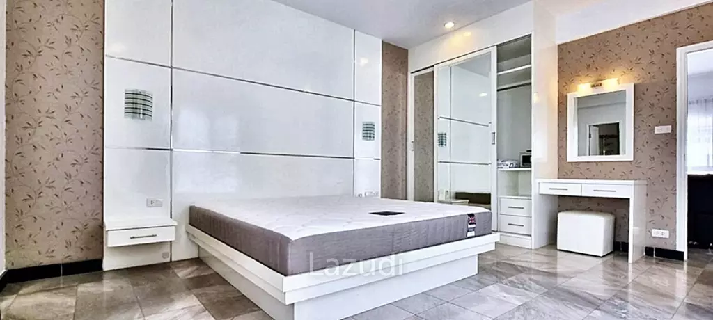 2 Bedrooms 2 Bathrooms 104 SQ.M. Pattaya Tower