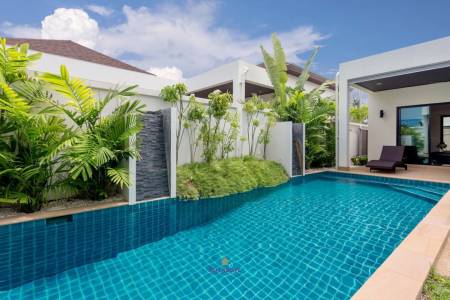 Rawai Villa with Private Pool and Modern Comfort