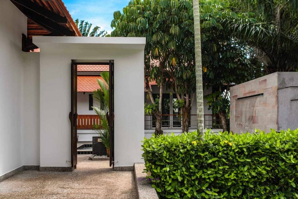 3 Bath 3 Bath Private Pool Villa For Rent In Rawai