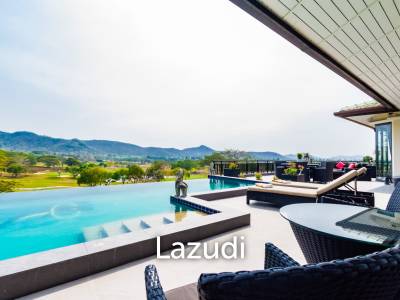 BLACK MOUNTAIN : Stunning Luxurious 4 Bed on the Golf course