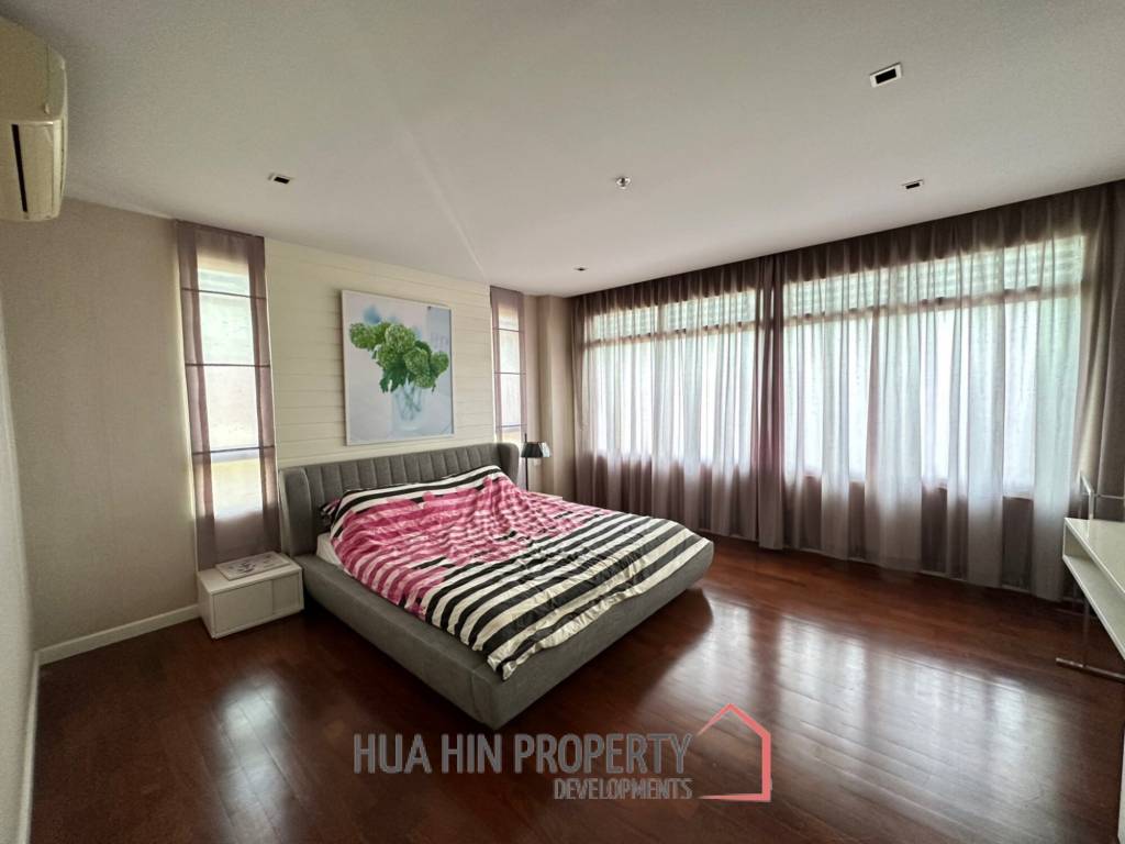 The Seaside : 2 Bed 2 Bath Condo For Sale