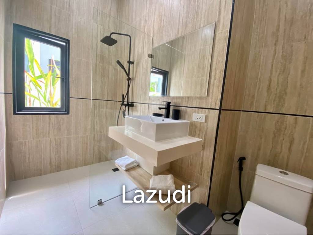 4-Bedroom Pool Villa with Mountain Views in Prime Lamai Location