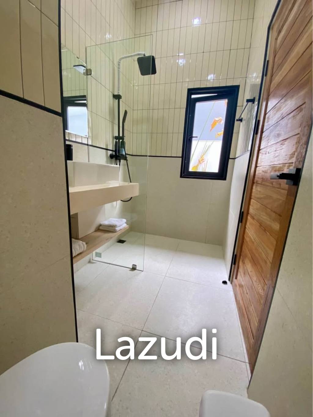 4-Bedroom Pool Villa with Mountain Views in Prime Lamai Location