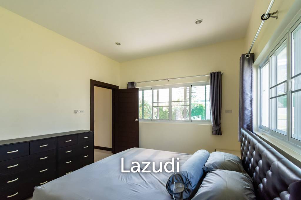 EMERALD SCENERY :  4 Bed Pool Villa with big land plot