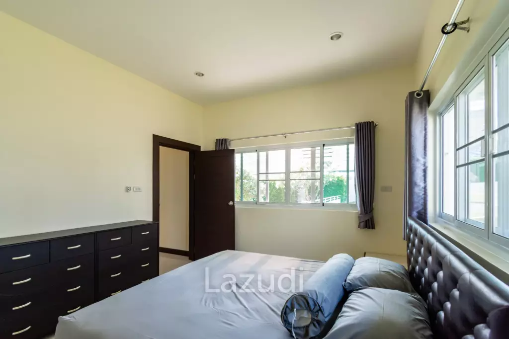 EMERALD SCENERY :  5 Bed Pool Villa with big land plot