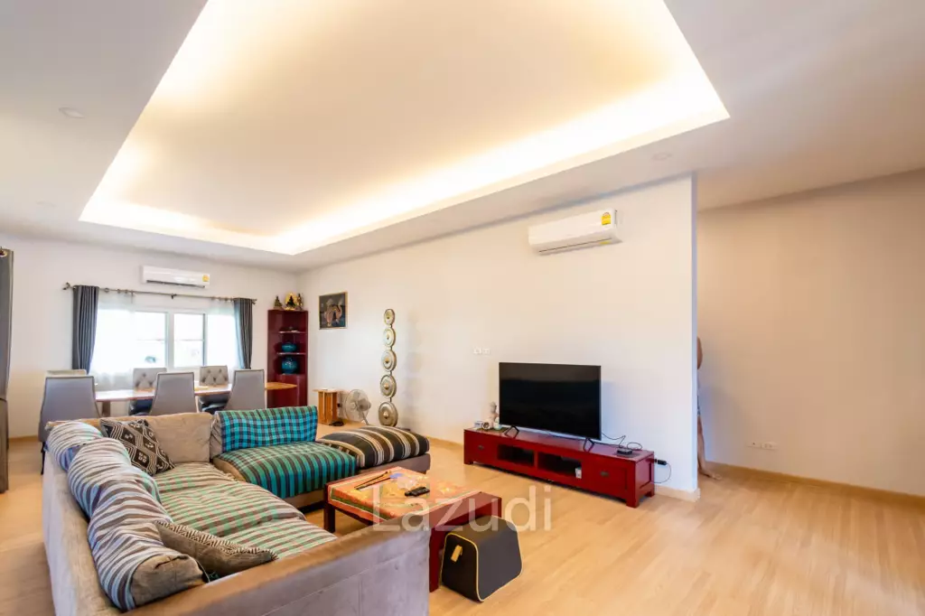 EMERALD SCENERY :  5 Bed Pool Villa with big land plot