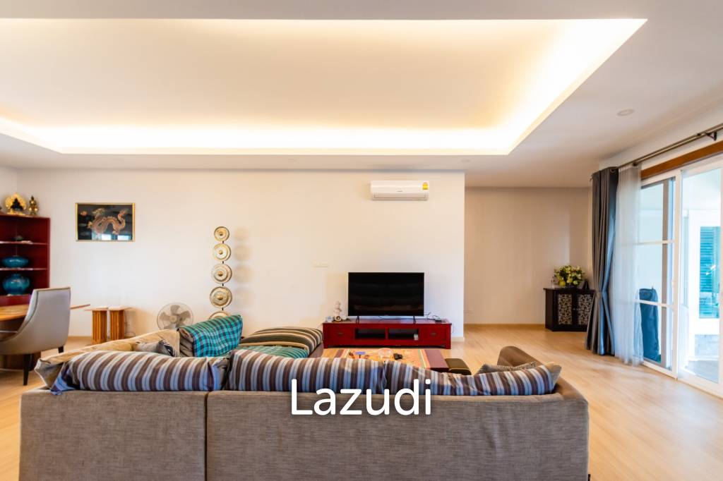 EMERALD SCENERY :  4 Bed Pool Villa with big land plot