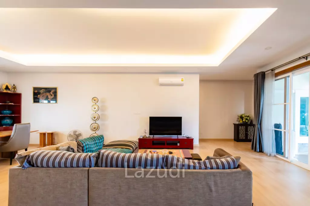 EMERALD SCENERY :  5 Bed Pool Villa with big land plot