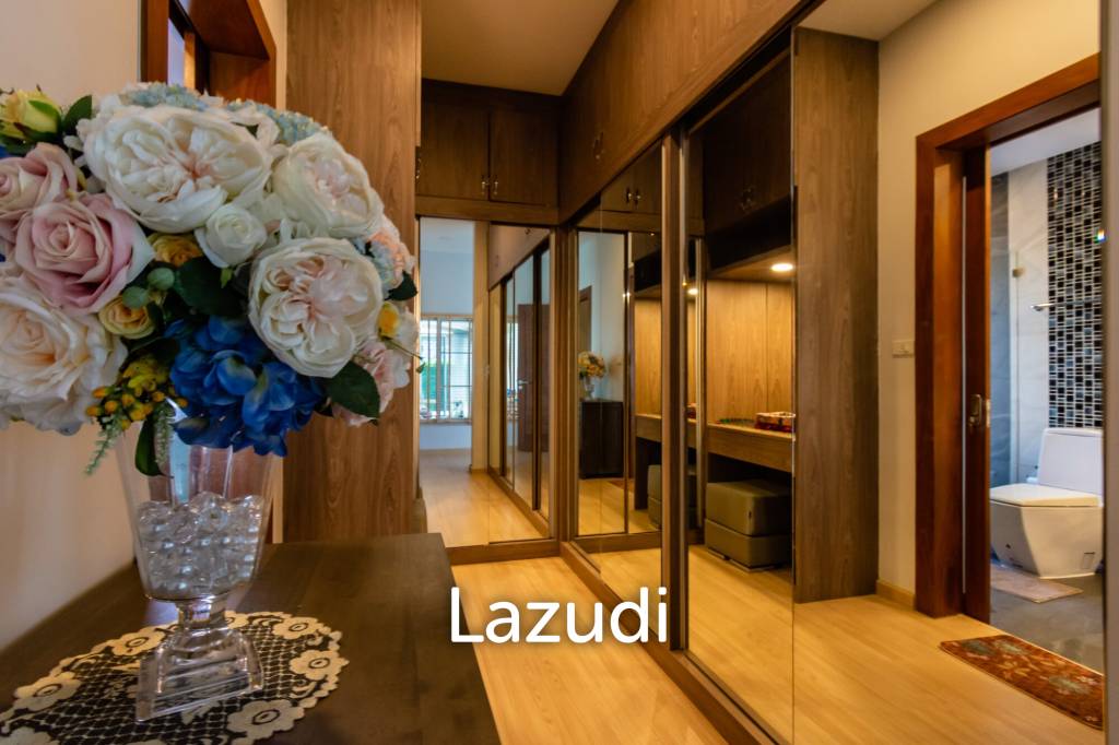 EMERALD SCENERY :  4 Bed Pool Villa with big land plot