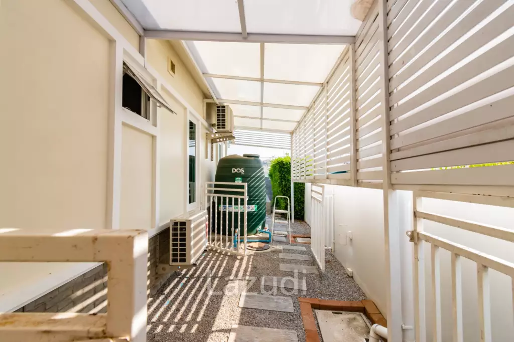 EMERALD SCENERY :  5 Bed Pool Villa with big land plot