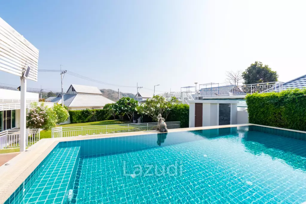 EMERALD SCENERY :  5 Bed Pool Villa with big land plot