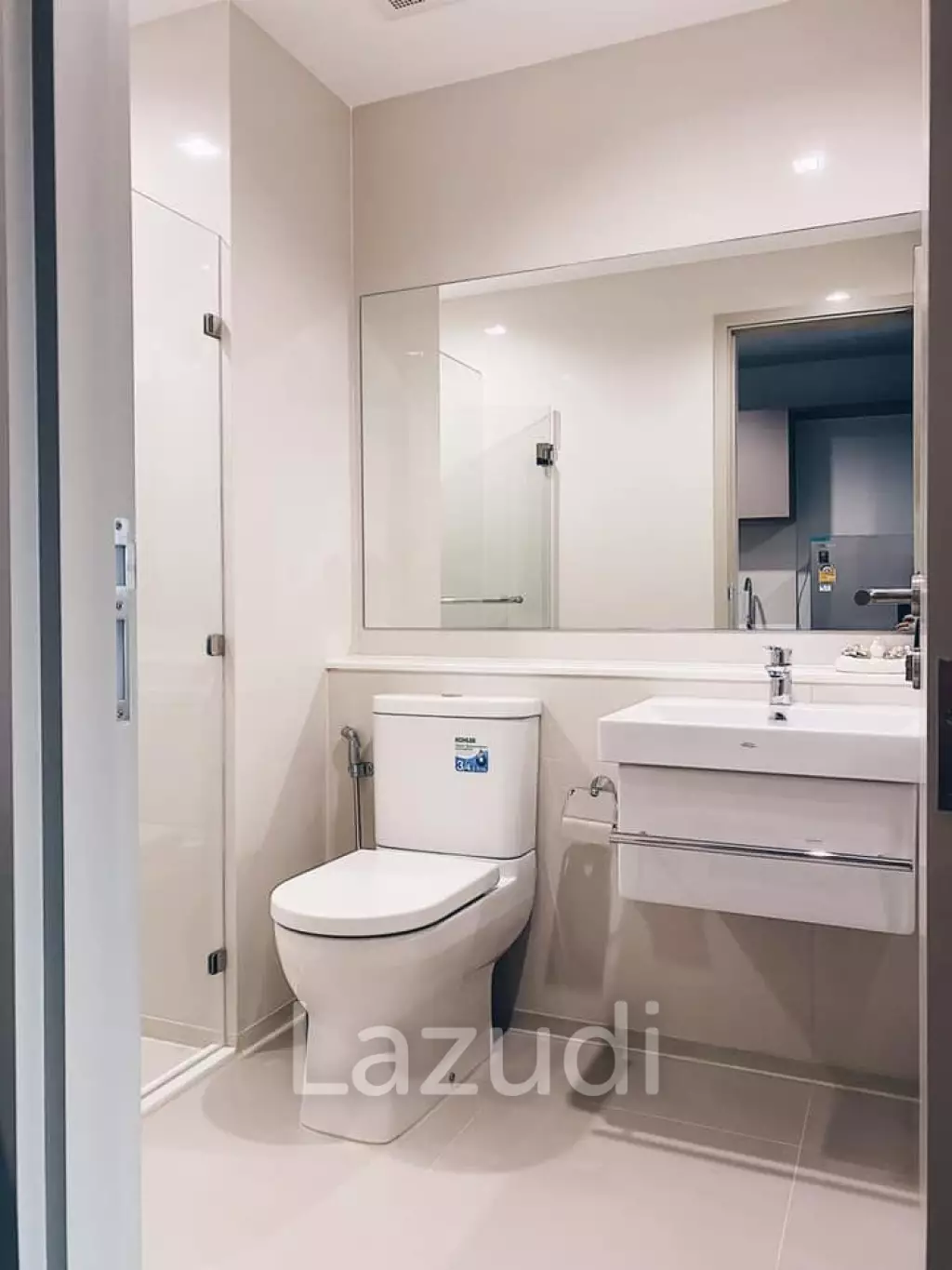 Studio 1 Bathroom 27 SQ.M at Life Ladprao