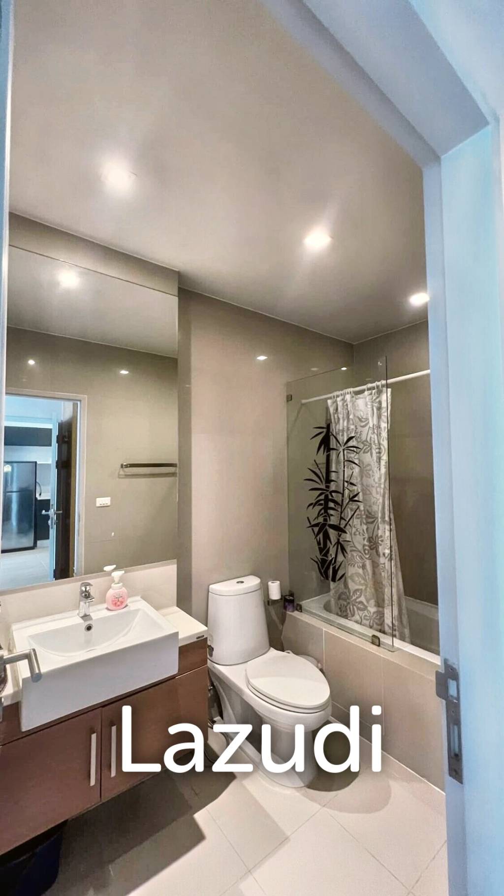 1 Bedroom 1 Bathroom 50 SQ.M Noble Refine