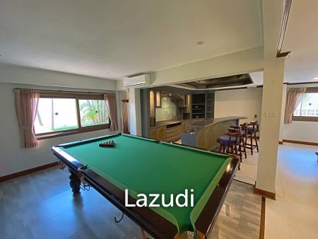 City Center 4 Bed Pool Villa on 1 Rai Land For Sale Hua Hin