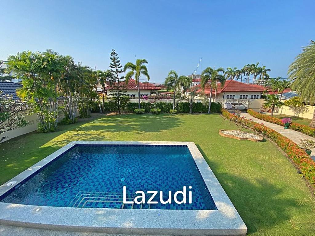 City Center 4 Bed Pool Villa on 1 Rai Land For Sale Hua Hin