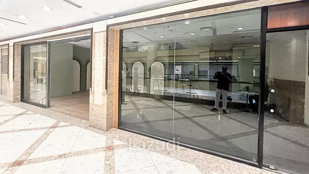 Premium Retail Space in Midtown Asoke, Bangkok