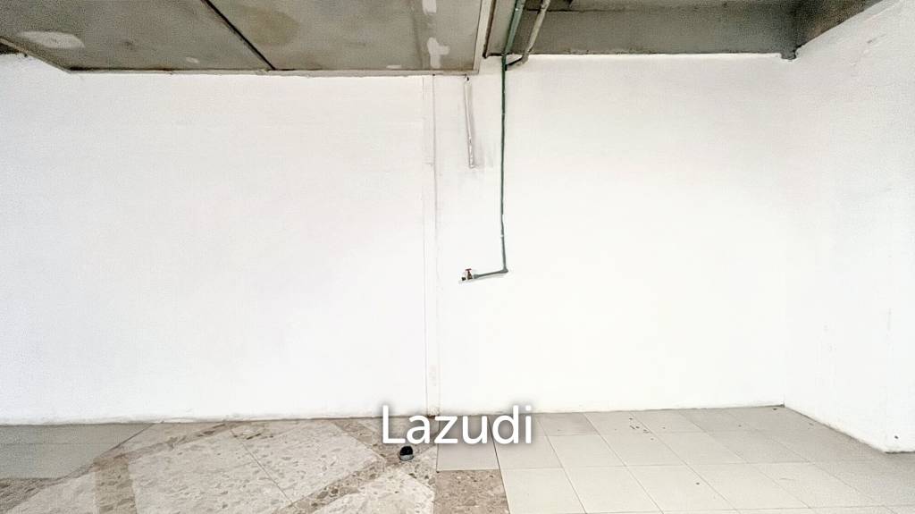 Premium Retail Space in Midtown Asoke, Bangkok