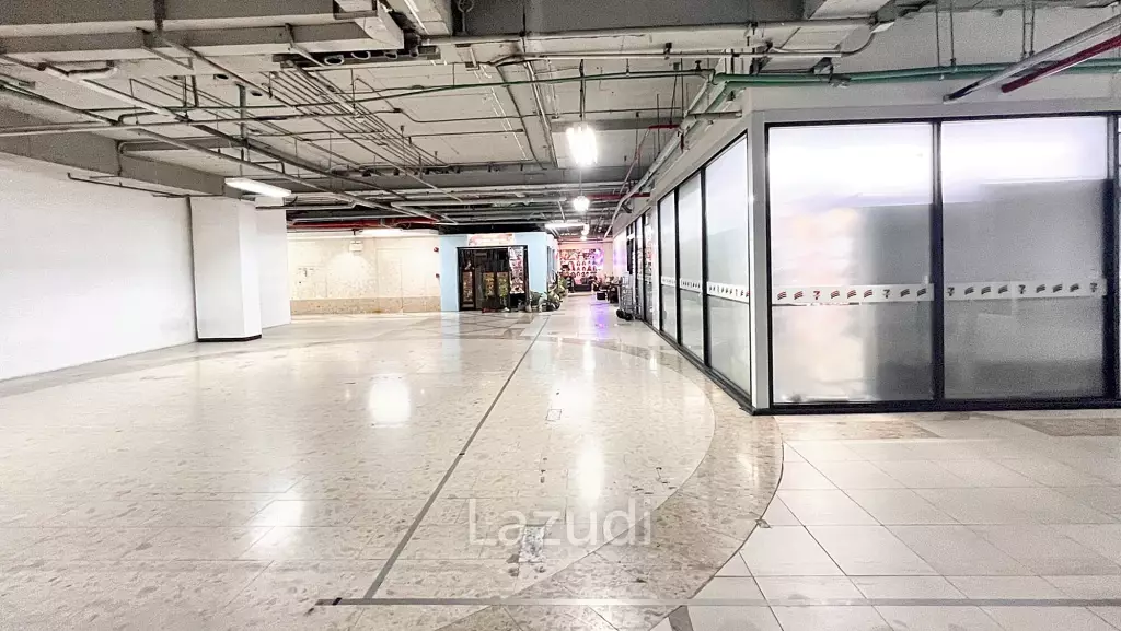 Premium Retail Space in Midtown Asoke, Bangkok