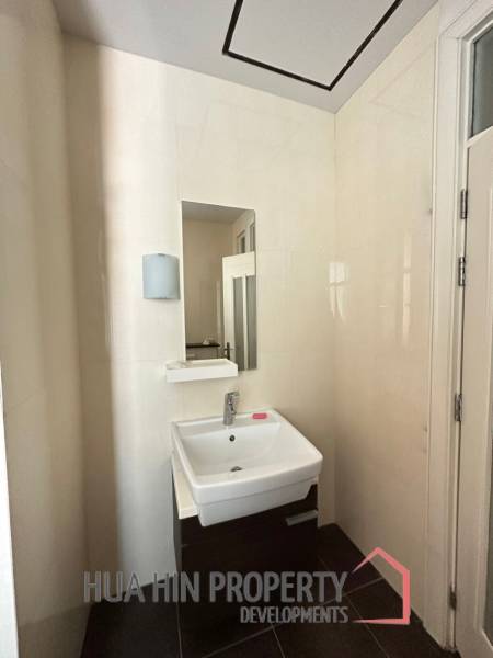 The Seaside : 2 Bed 2 Bath Condo For Sale